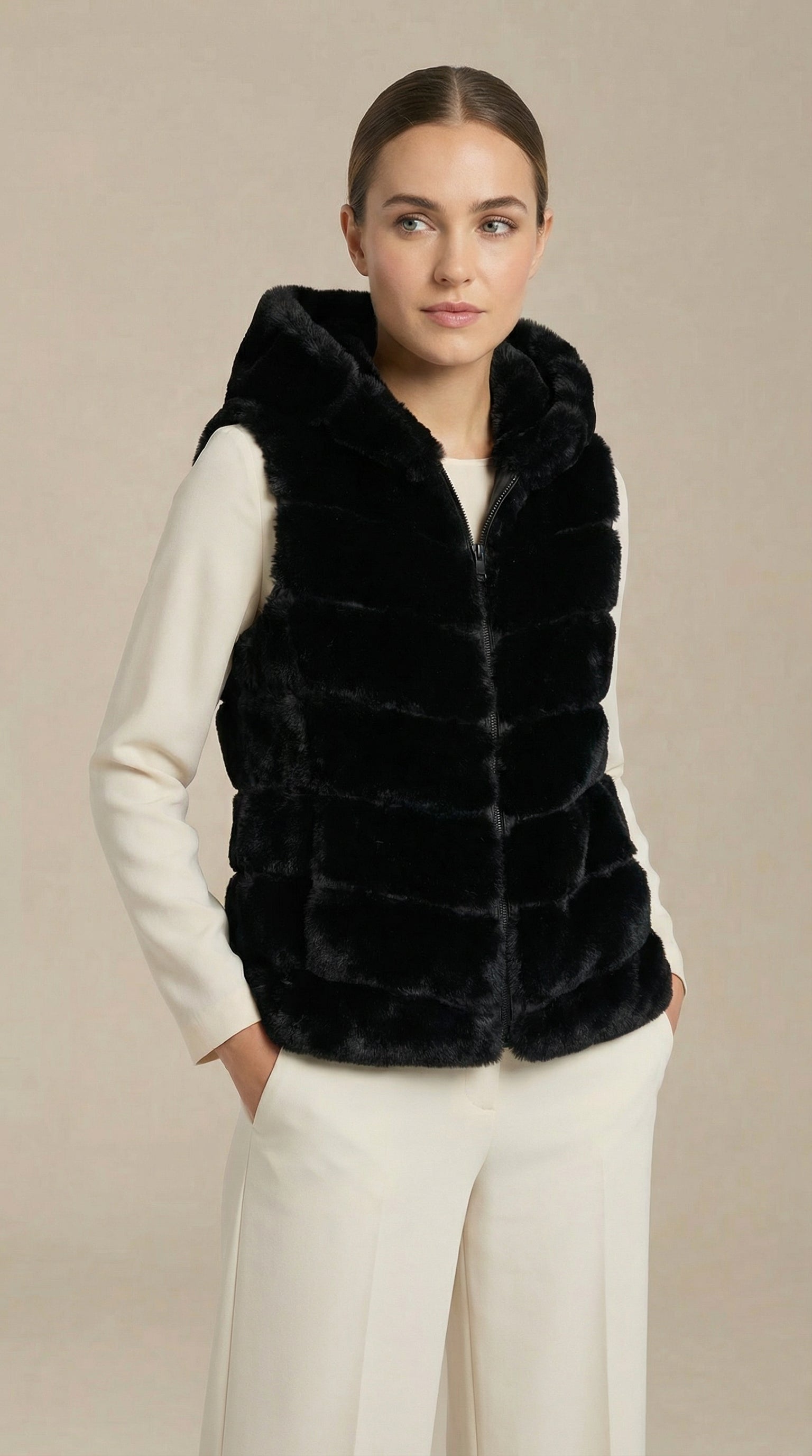Kadın Suni Kürk Yelek – Kapitone görünümlü paneller Siyah