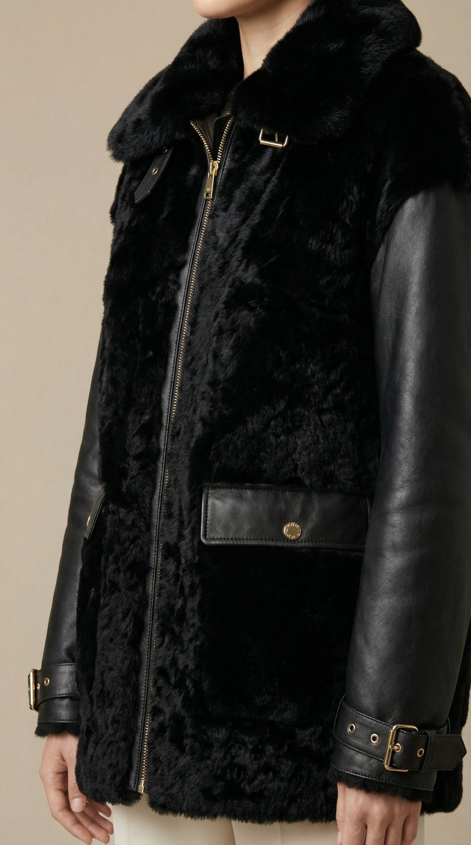 Kadın Kapitone Kürk – Yakalı Siyah