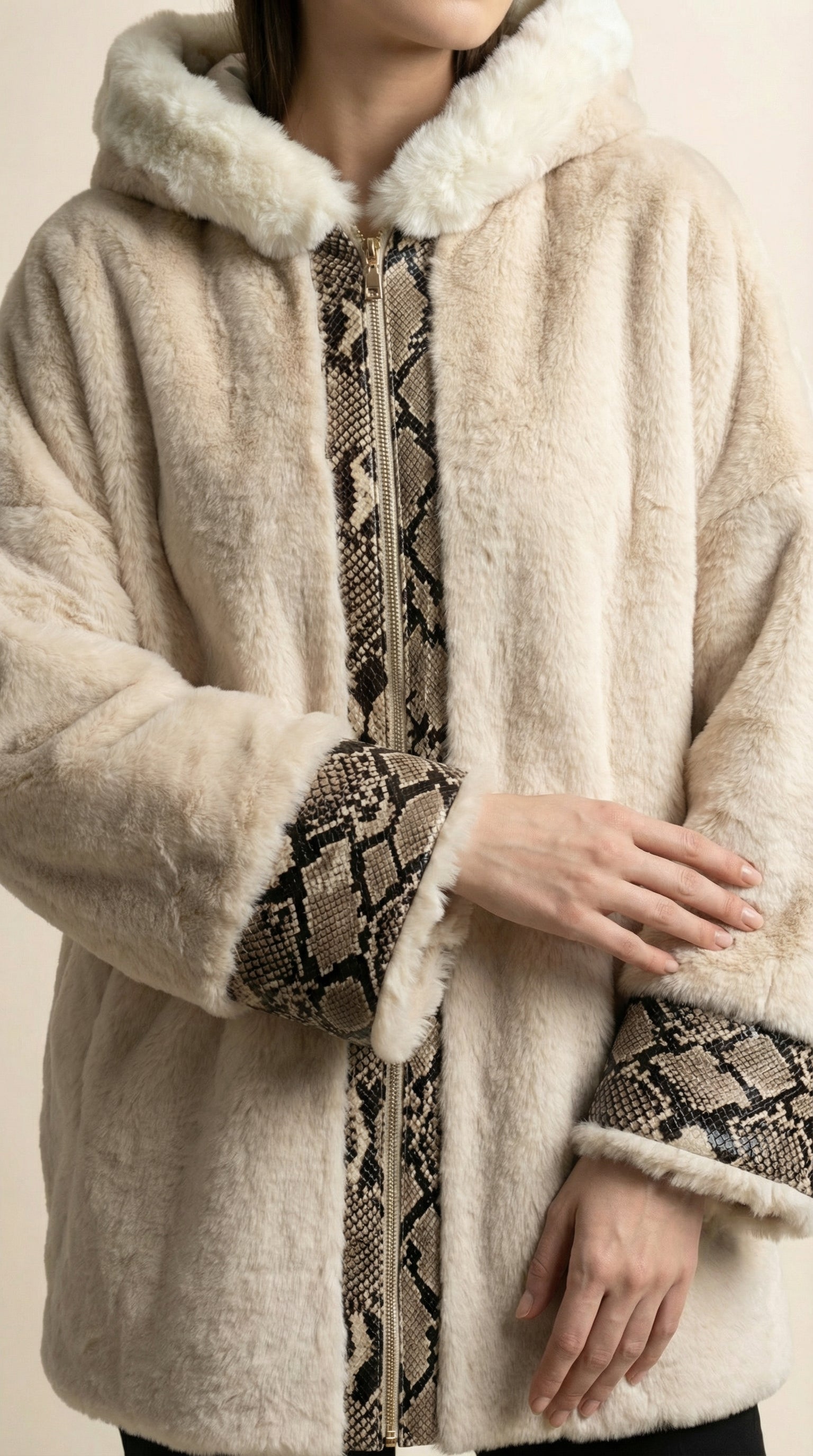 Kadın Teddy (Peluş) Kaban – Kapüşonlu Ekru