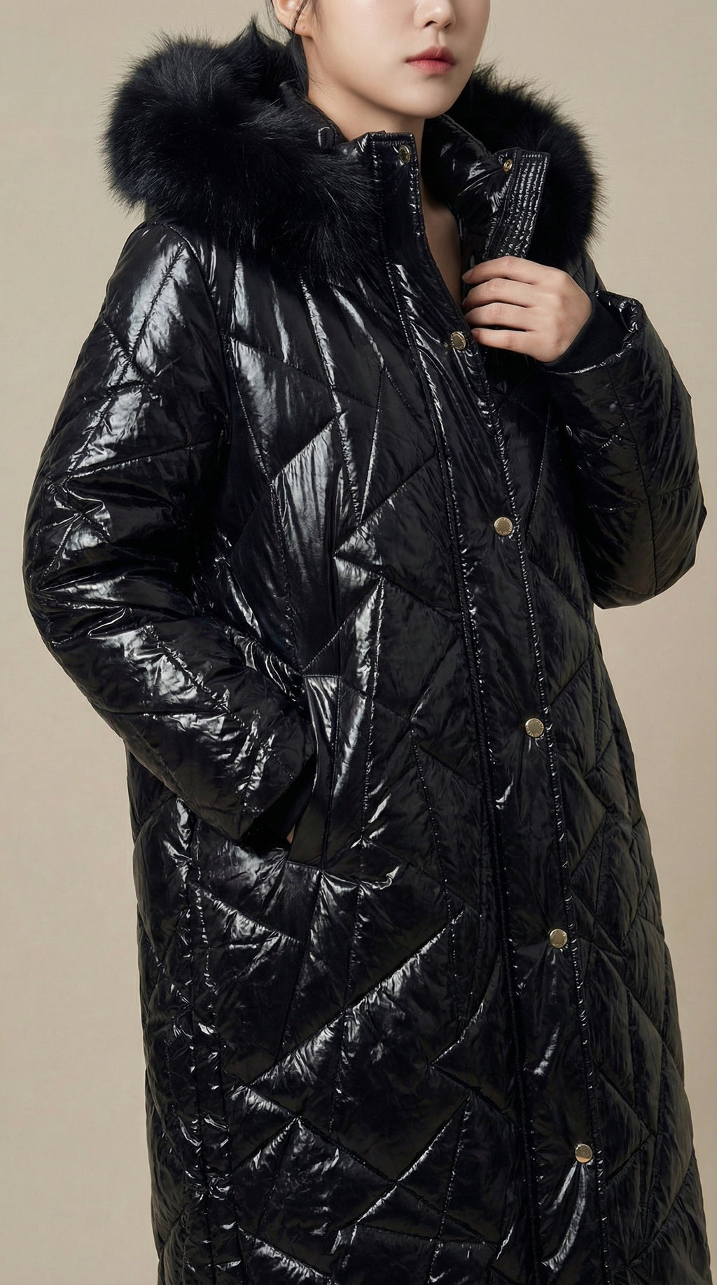 Kadın Parlak Kapitone Mont – Parlak yüzey Siyah