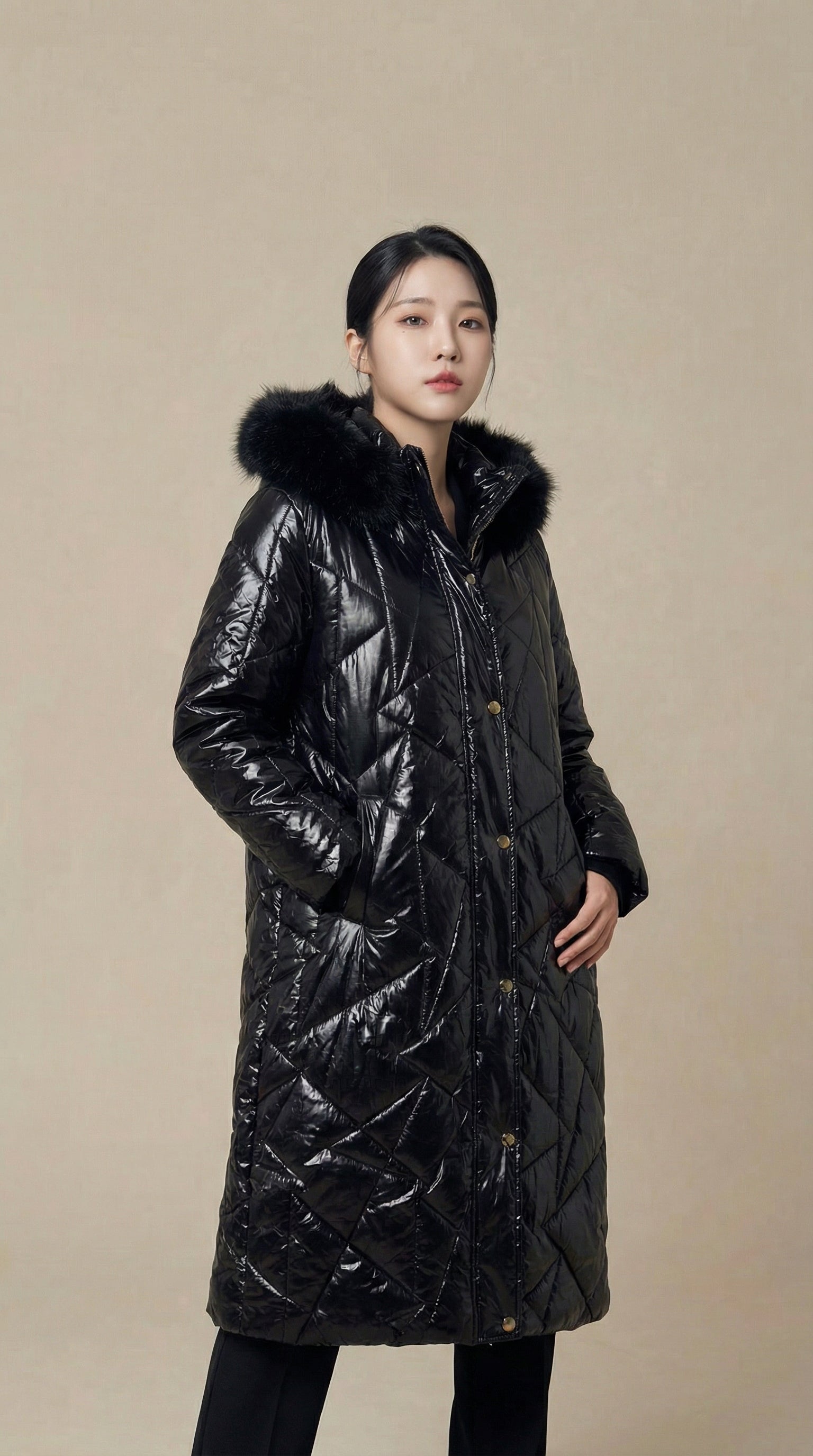 Kadın Parlak Kapitone Mont – Parlak yüzey Siyah