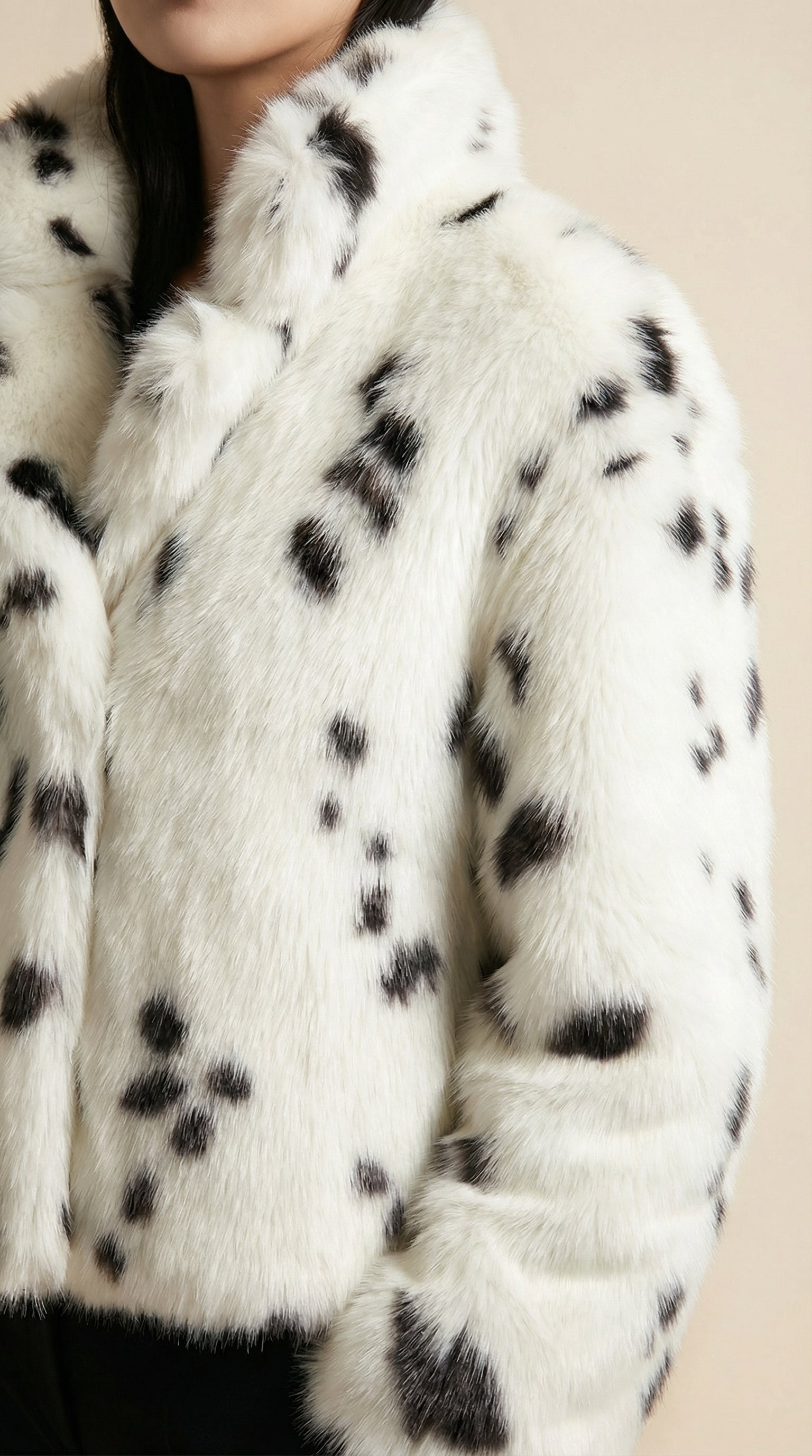 Kadın Benek Desenli Teddy Ceket – Kısa boy Beyaz-Siyah